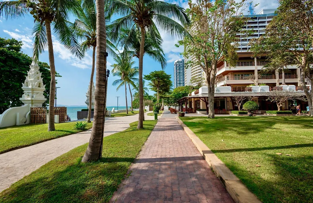 The Heritage Pattaya Beachfront Resort-1