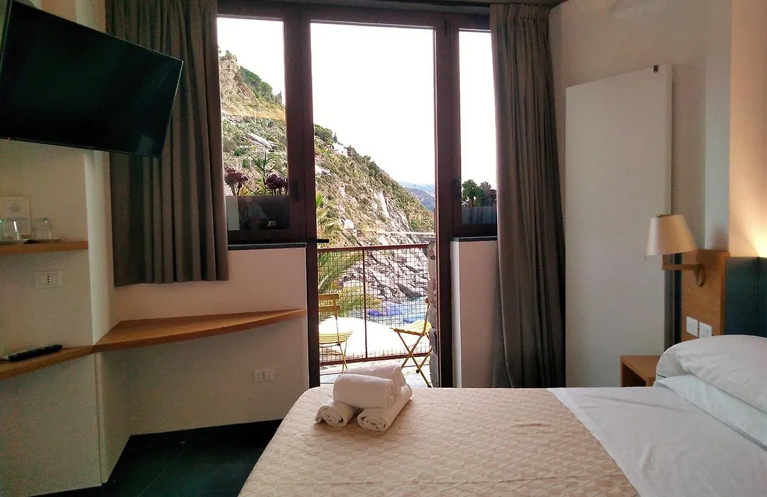 Hotel Gianni Franzi-1