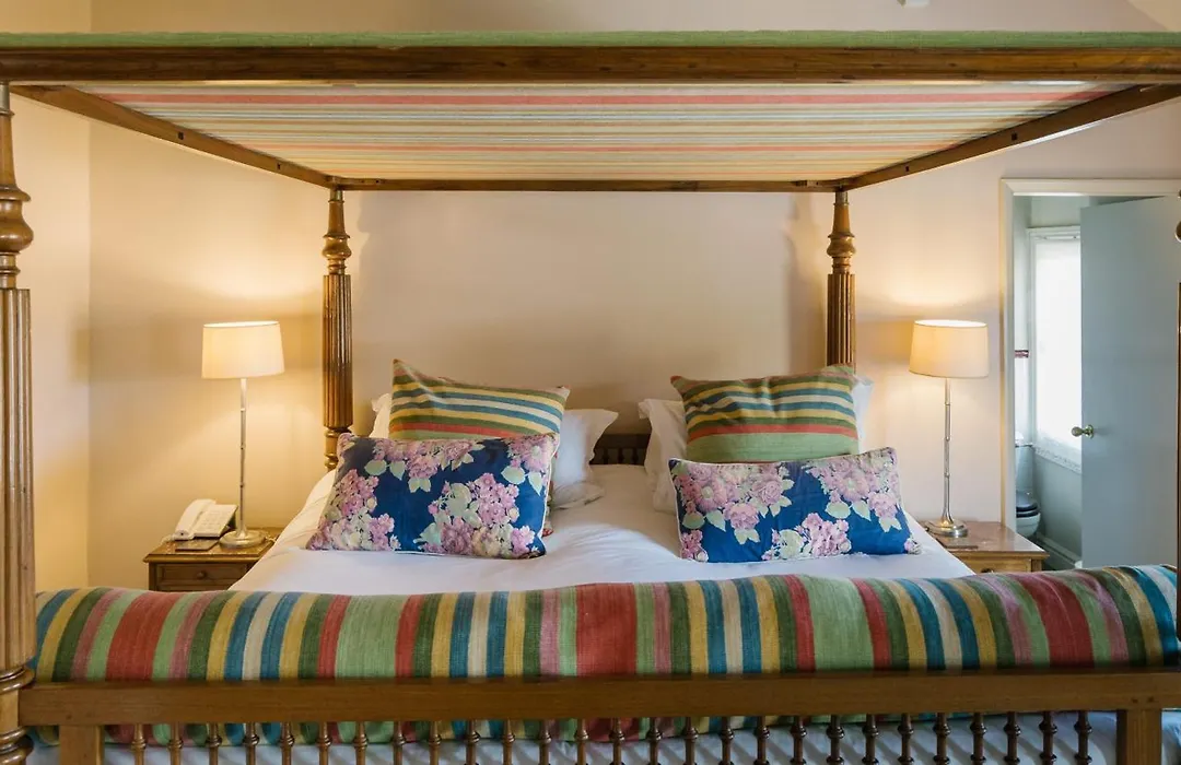 The White Swan Inn-1