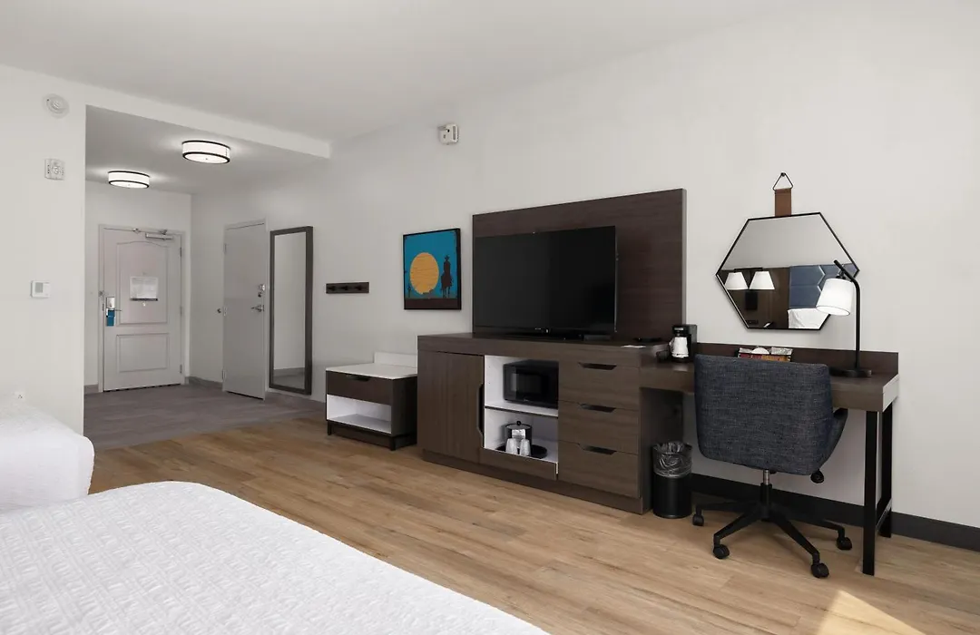 Hampton Inn & Suites Mcallen-1