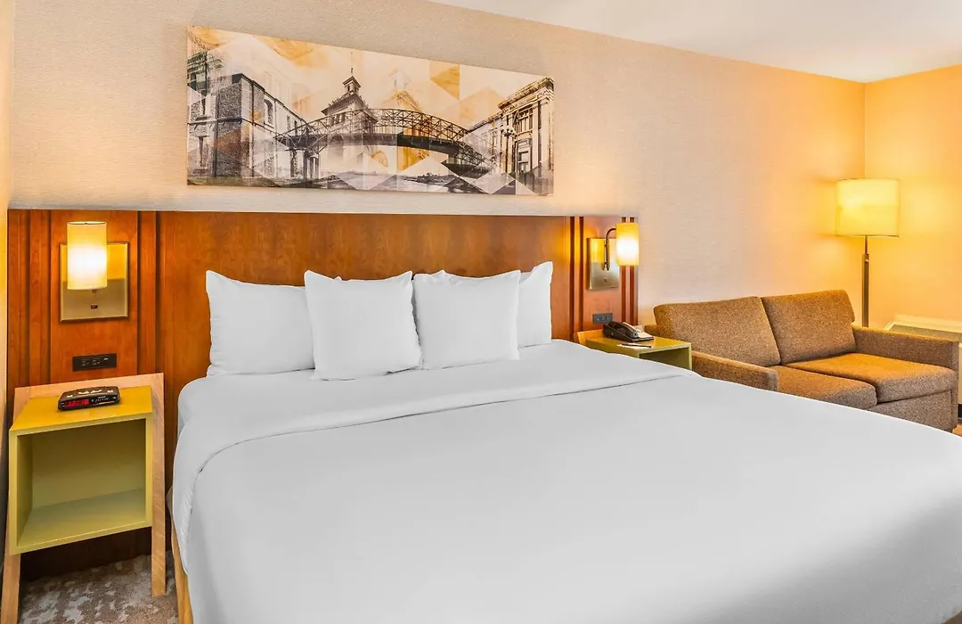 Comfort Inn Hamilton - Stoney Creek-1