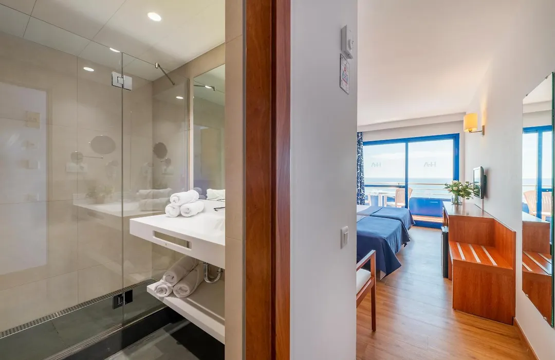 Hotel Tahiti Playa & Suites 4Sup-1