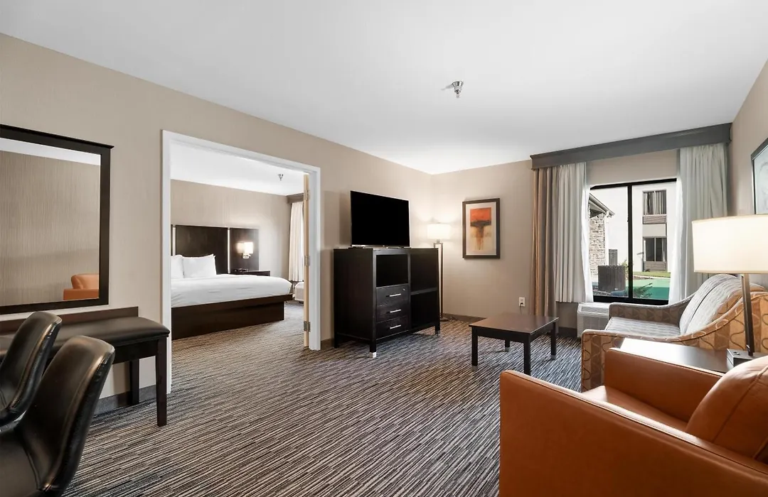 Best Western Courtview Hotel-1