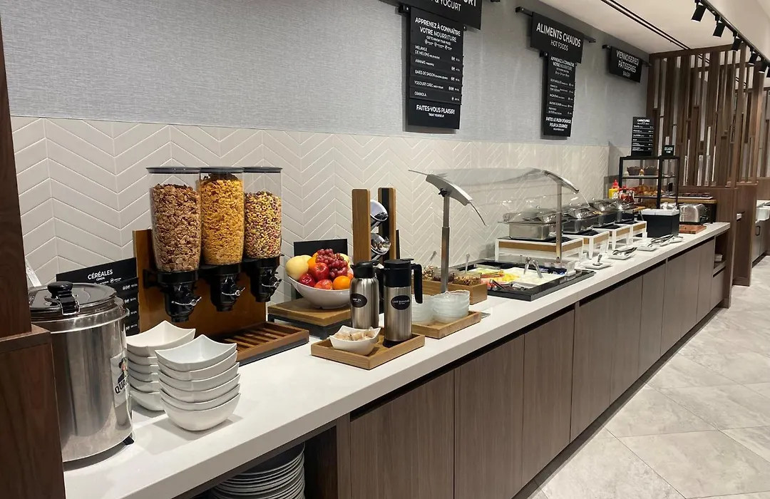 Holiday Inn Laval Montreal By Ihg-1