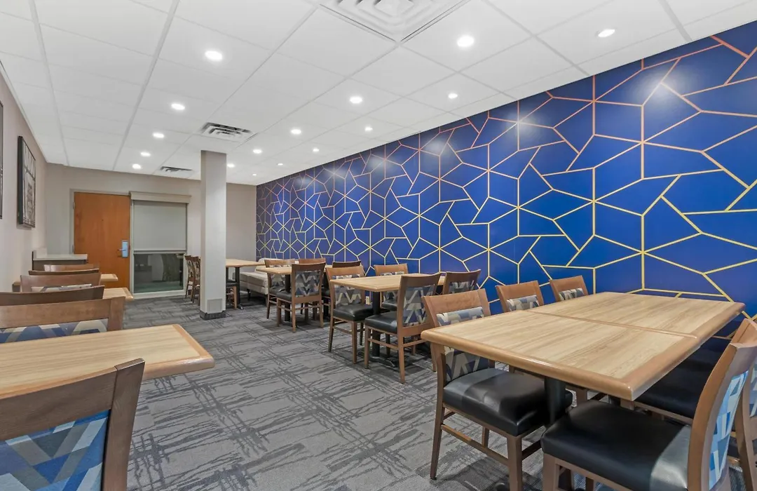 Best Western Plus Pembina Inn & Suites-1