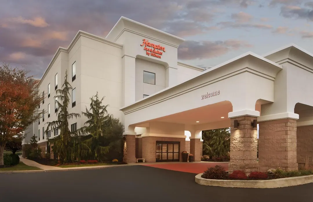 Hampton Inn & Suites Cleveland-Mentor-1