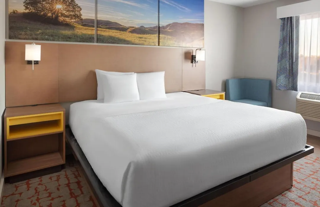 Days Inn By Wyndham Omaha Ne-1
