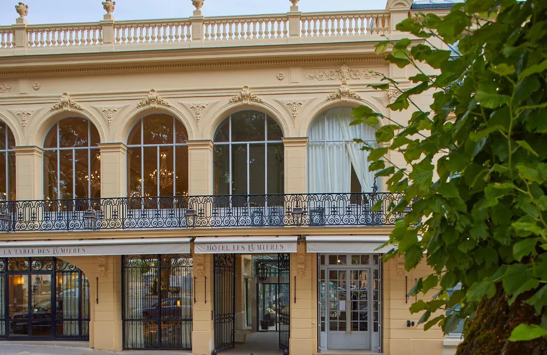 Hotel Les Lumieres - Relais & Chateaux-1