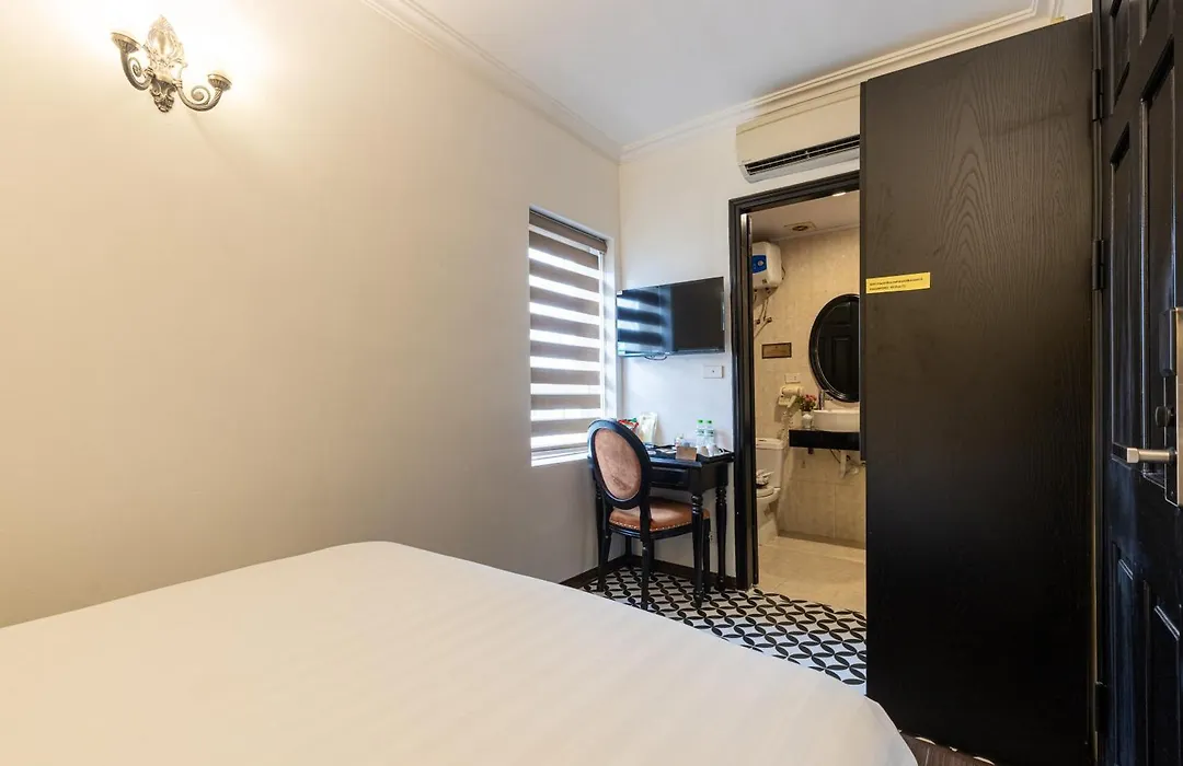 Hanoi House Hotel & Travel-1