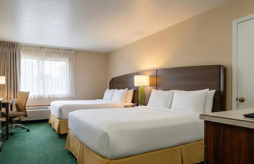 Rogue Regency Inn Medford Airport-1