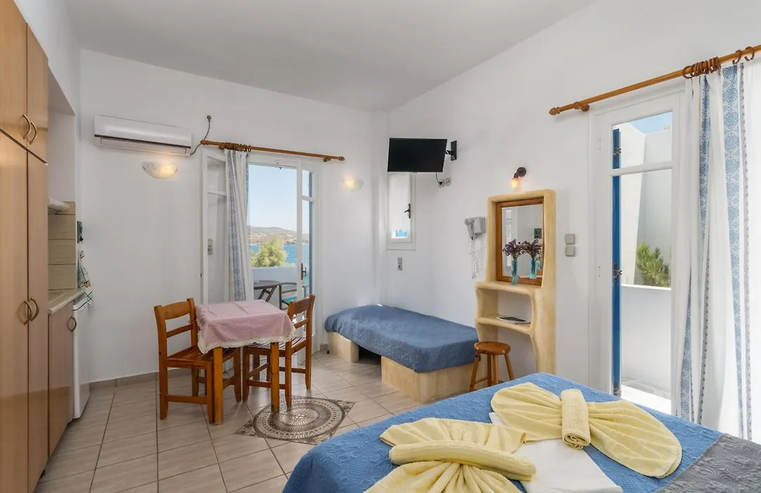 Apollon Rooms-1