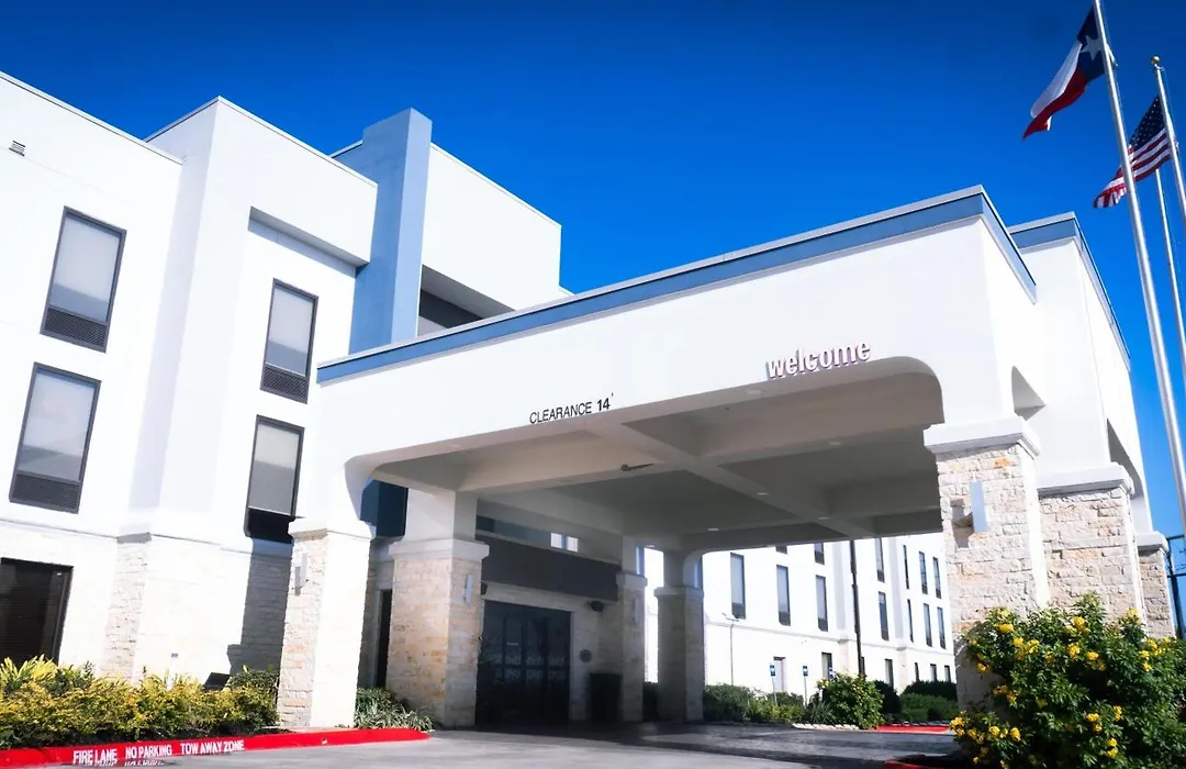 Hampton Inn And Suites Houston-Katy-1