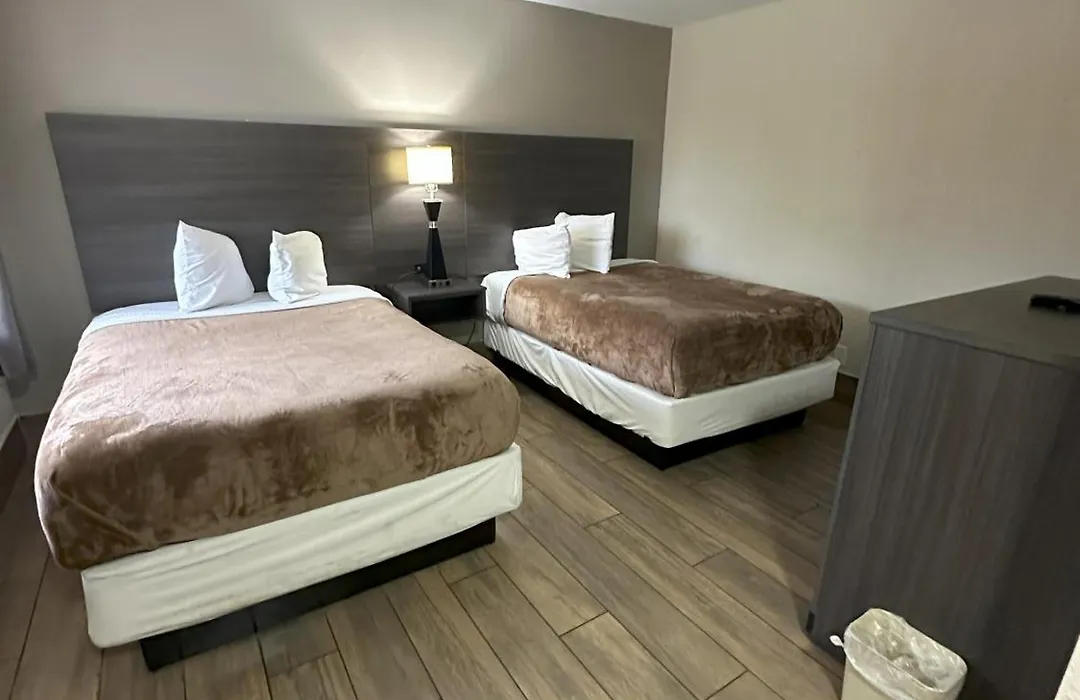 Econo Lodge St Petersburg Central-1