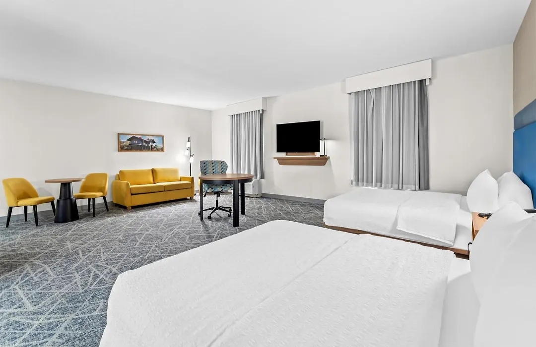 Hampton Inn & Suites Tifton-1