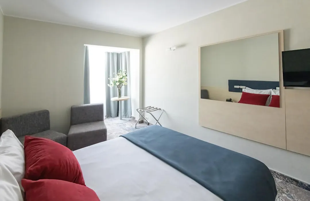 Zenith Hotel-1