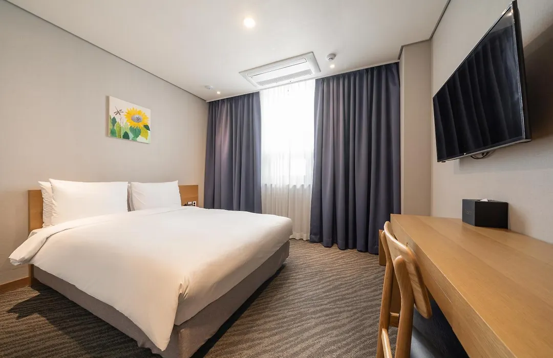 Ramada By Wyndham Seoul Dongdaemun-1