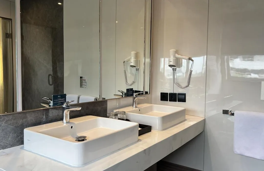 1O1 Urban Jakarta Thamrin-1