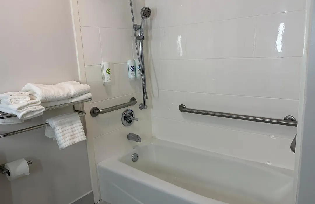 Comfort Inn & Suites-1