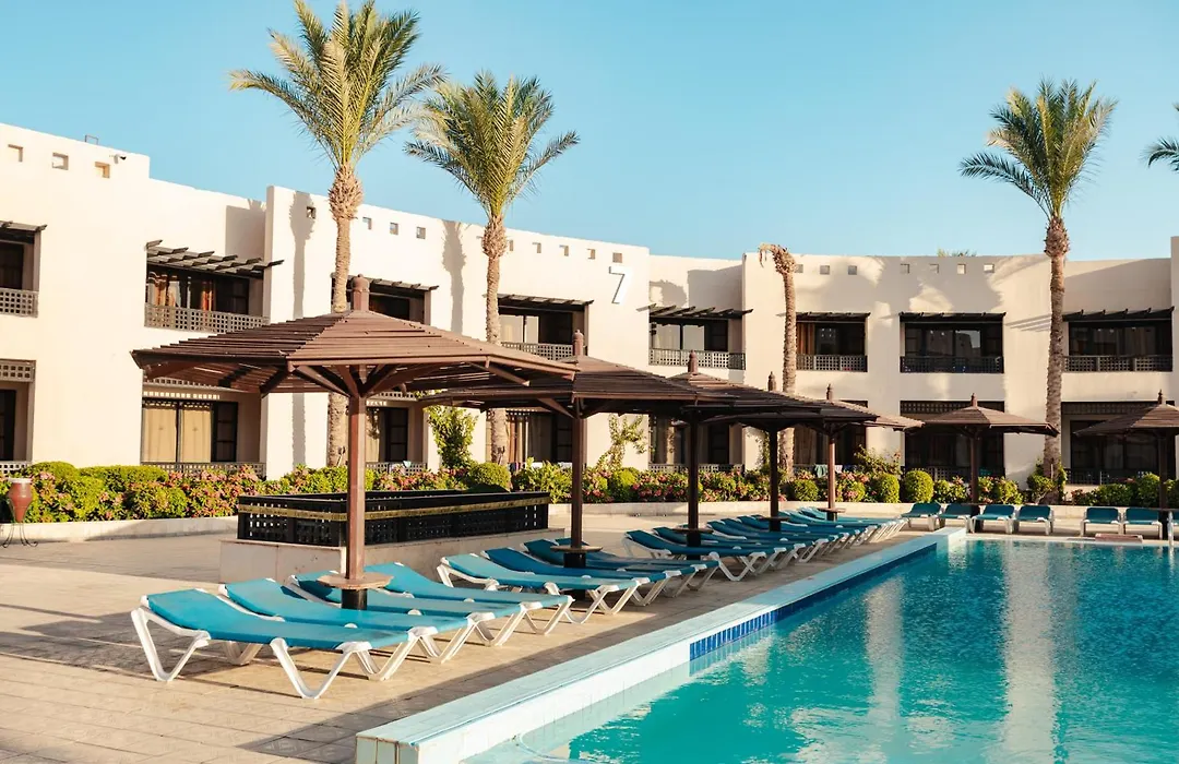 Blend Club Aqua Resort-1