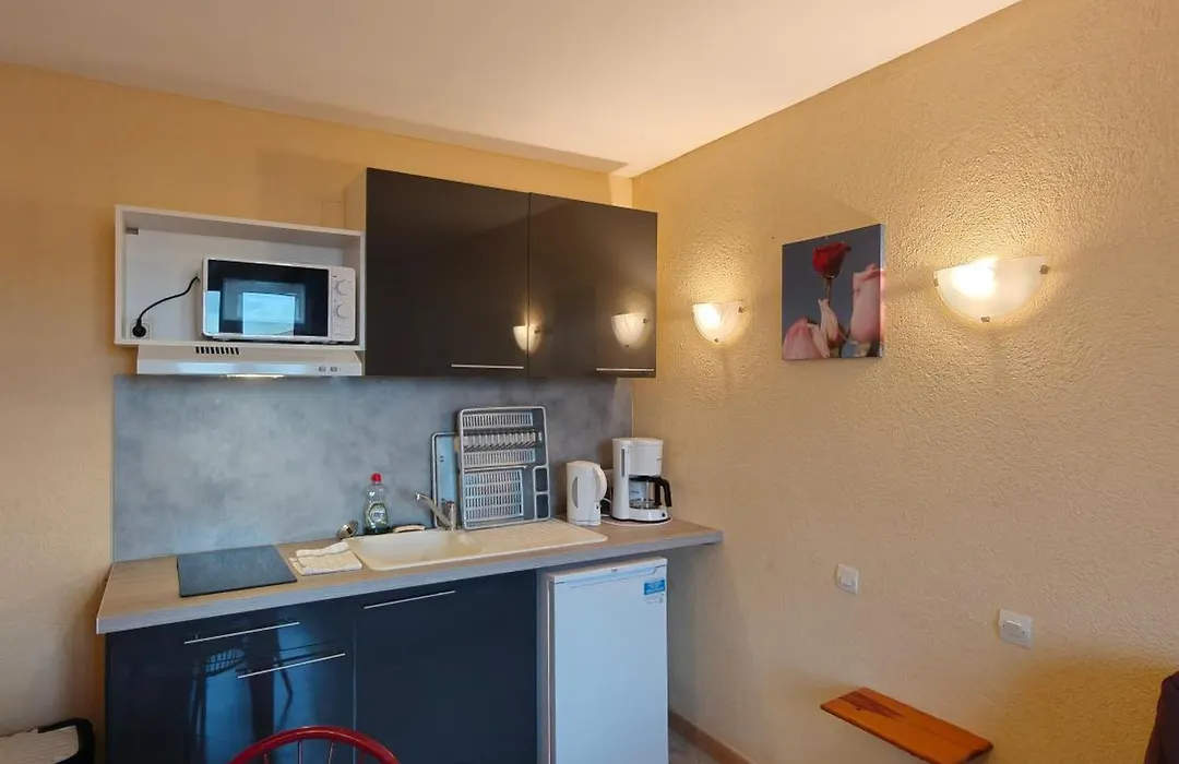 Le Catalan - Hotel Et Appartements-1
