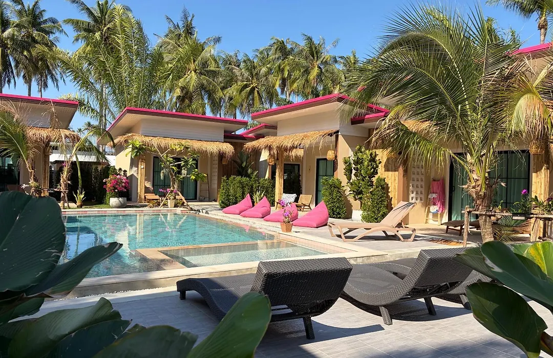 Pinky Bungalows Resort & Villa-1