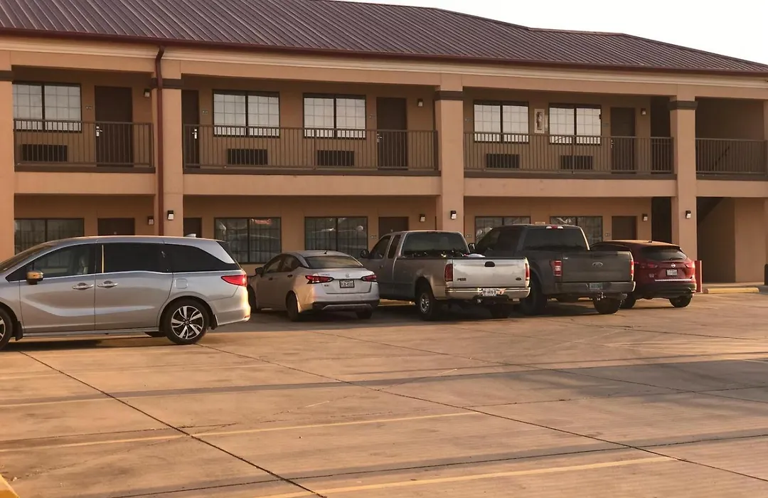 Texas Inn & Suites-1