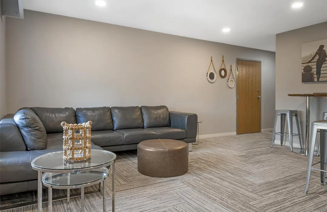 Best Western Plus Woodstock Hotel Conference Centre-1