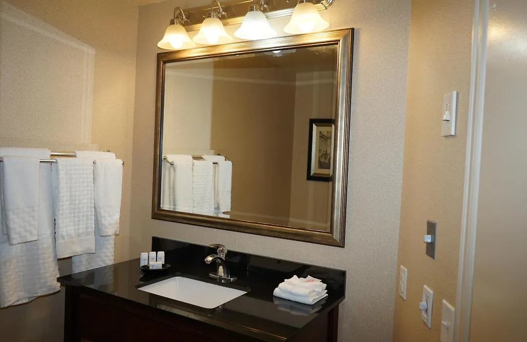 Wingate By Wyndham Bellingham Heritage Inn-1