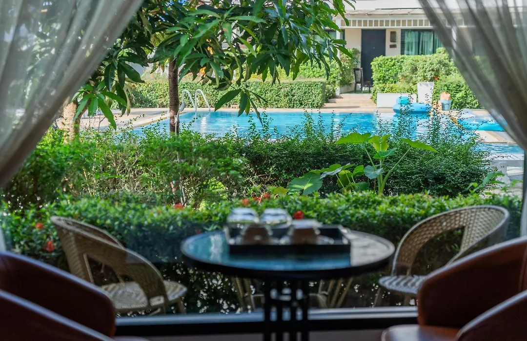 Blue Carina Hotel Phuket-1