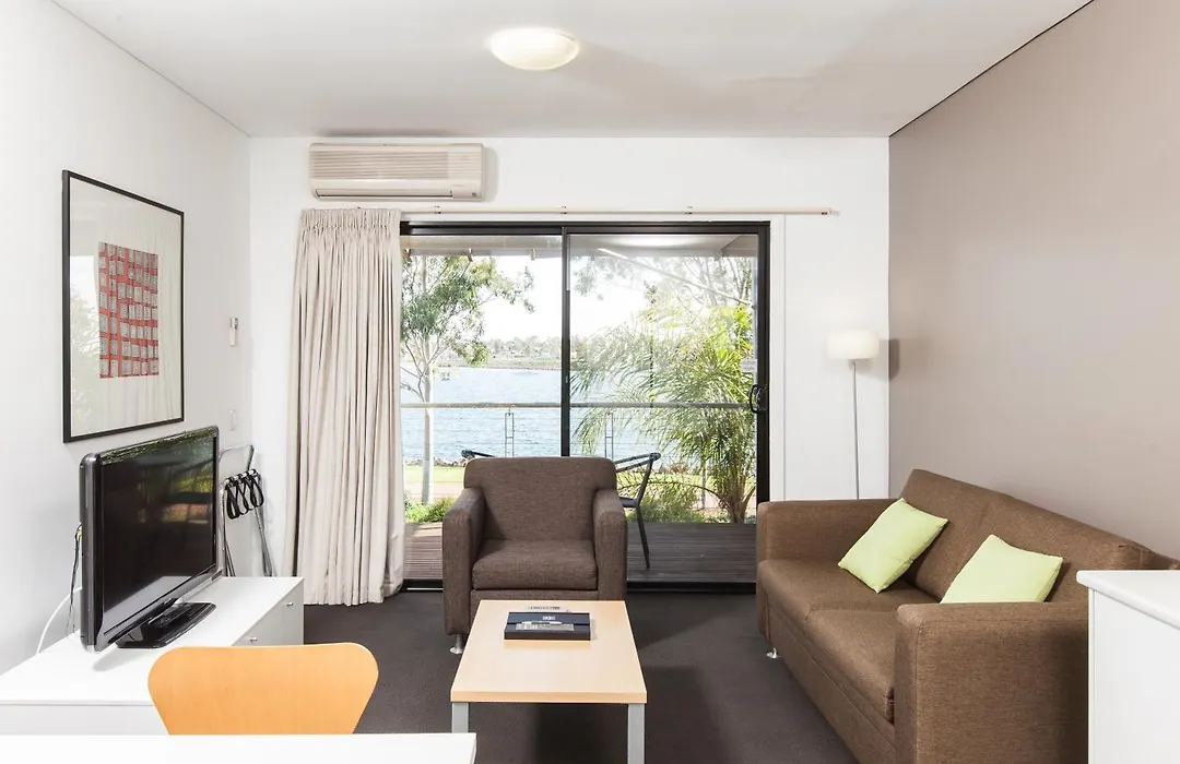 Majestic Oasis Apartments-1