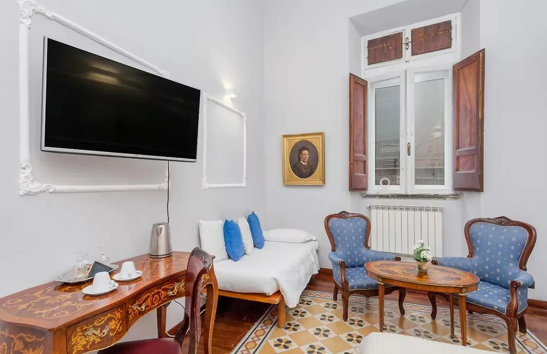 Palazzo Del Duca - Piazza Navona Guest House-1