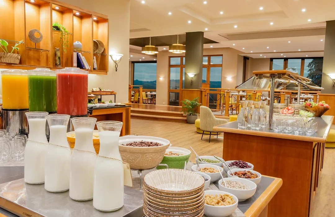 Park Lake Luxury Hotel-1