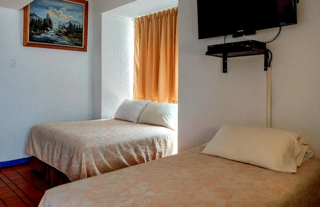 Hotel Savoy Inn-1