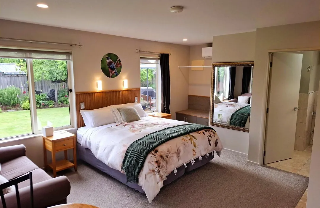 Blue Ridge Studios And Bed & Breakfast-1