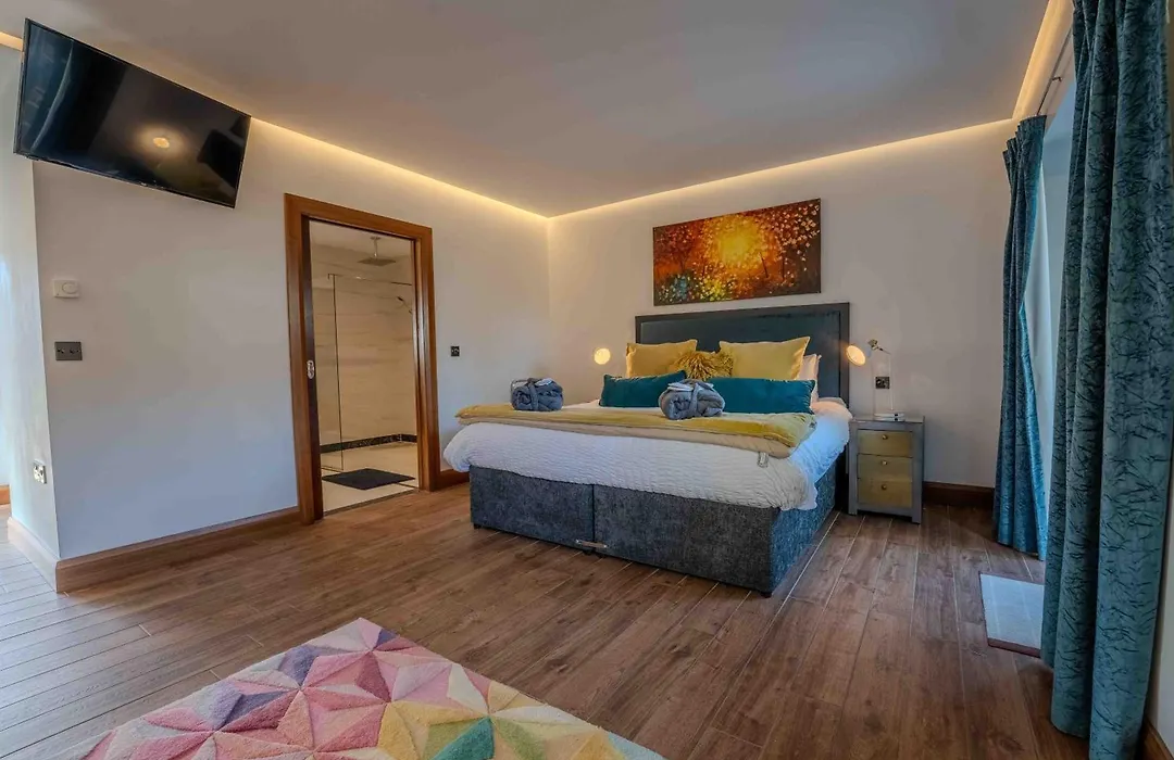 Antrim House Guest Rooms & Suites (Adults Only)-1