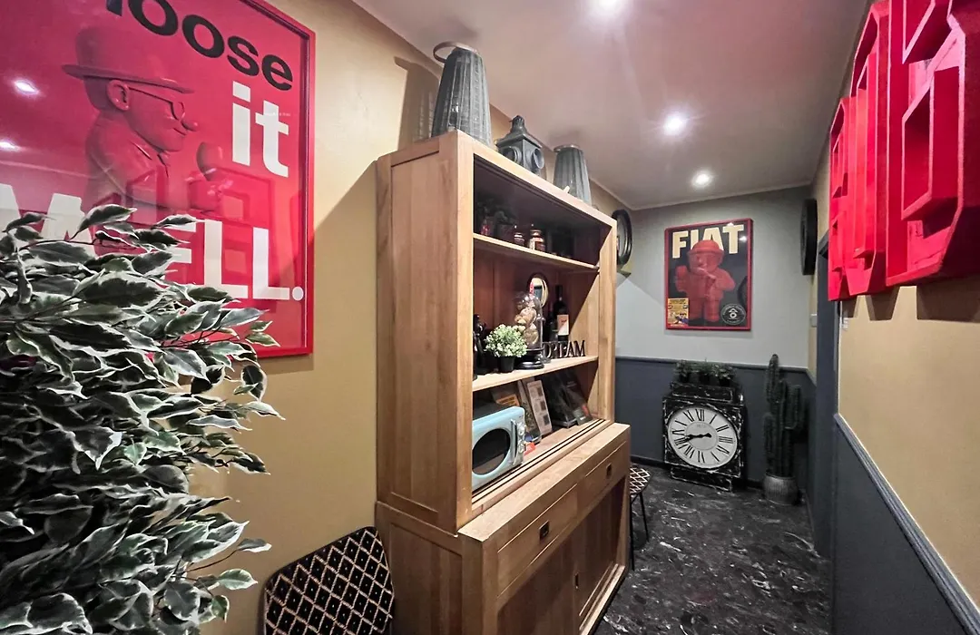 Bobotel Urban Guesthouse-1