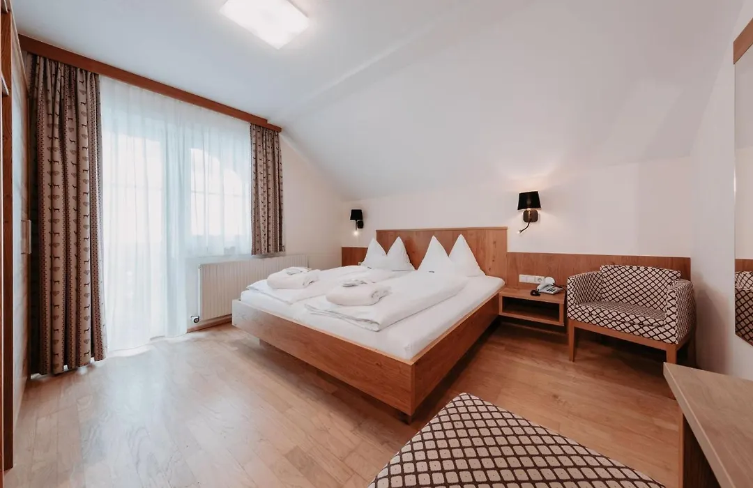 Hotel Schröckerhof-1