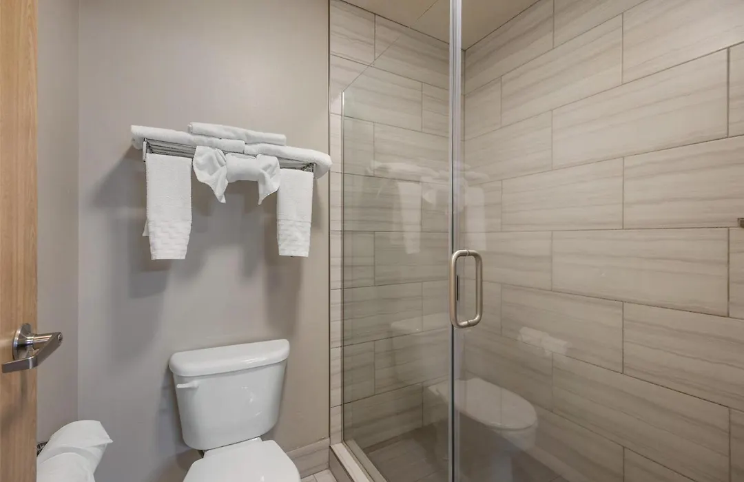 Best Western Sawtooth Inn And Suites-1