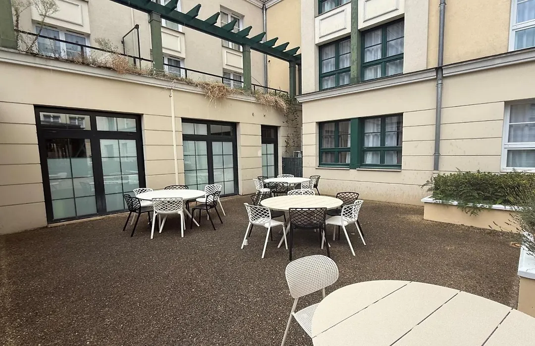 Aparthotel Adagio Val D'Europe Pres De Disneyland Paris-1