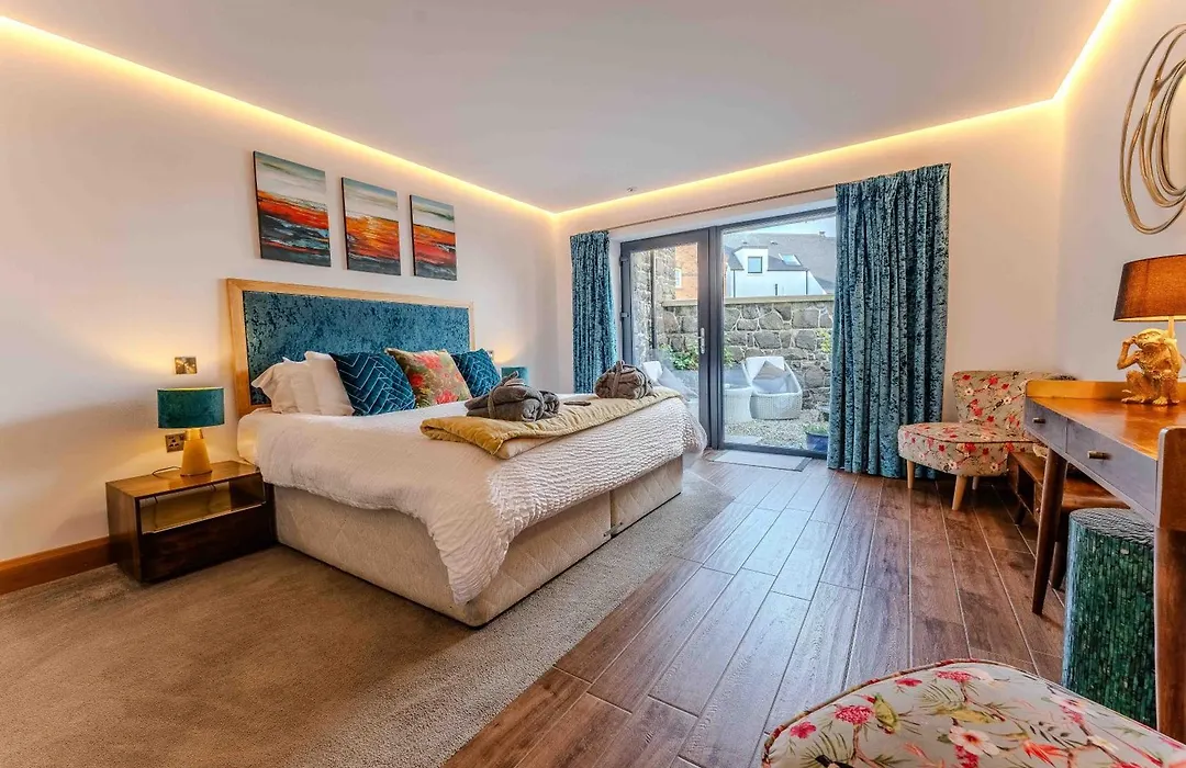 Antrim House Guest Rooms & Suites (Adults Only)-1