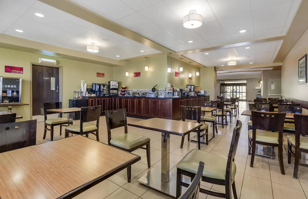 Best Western Plus Moose Jaw-1