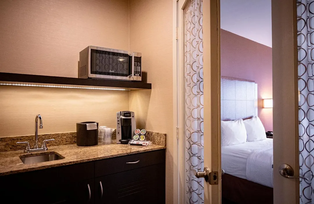 Best Western Plus Suites Hotel Coronado Island-1