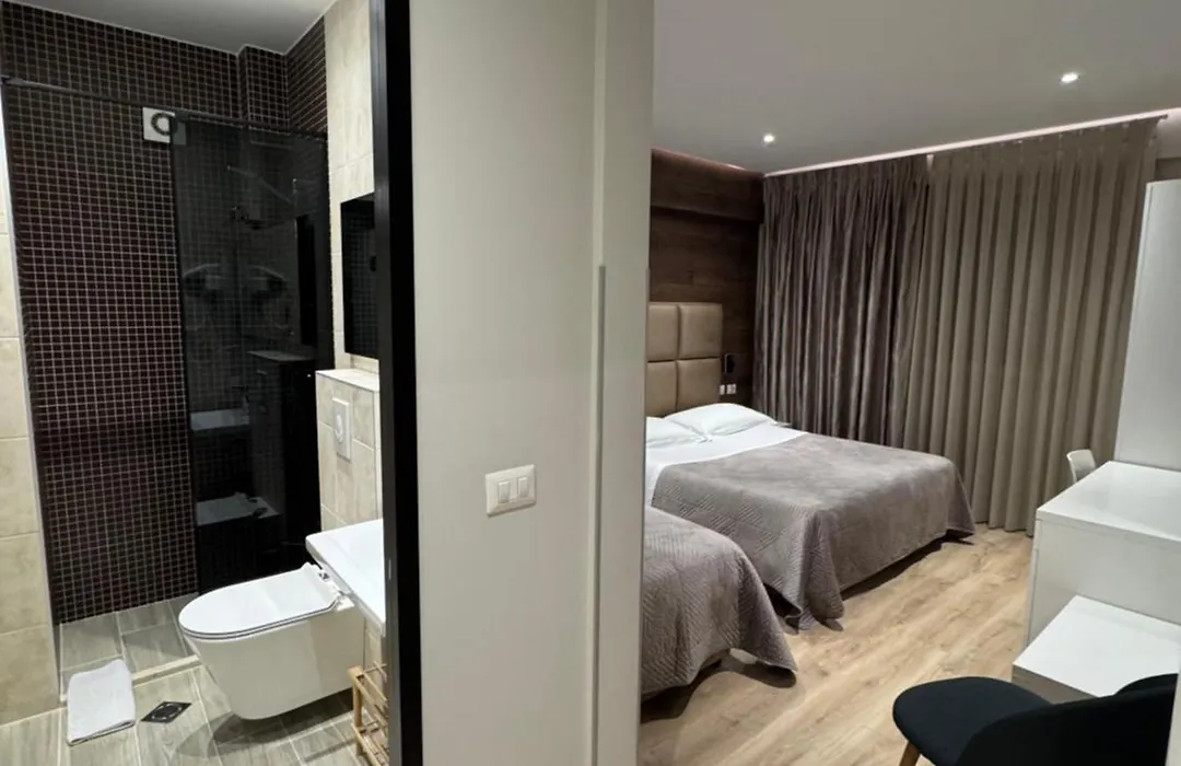 Hotel Oresti Center-1