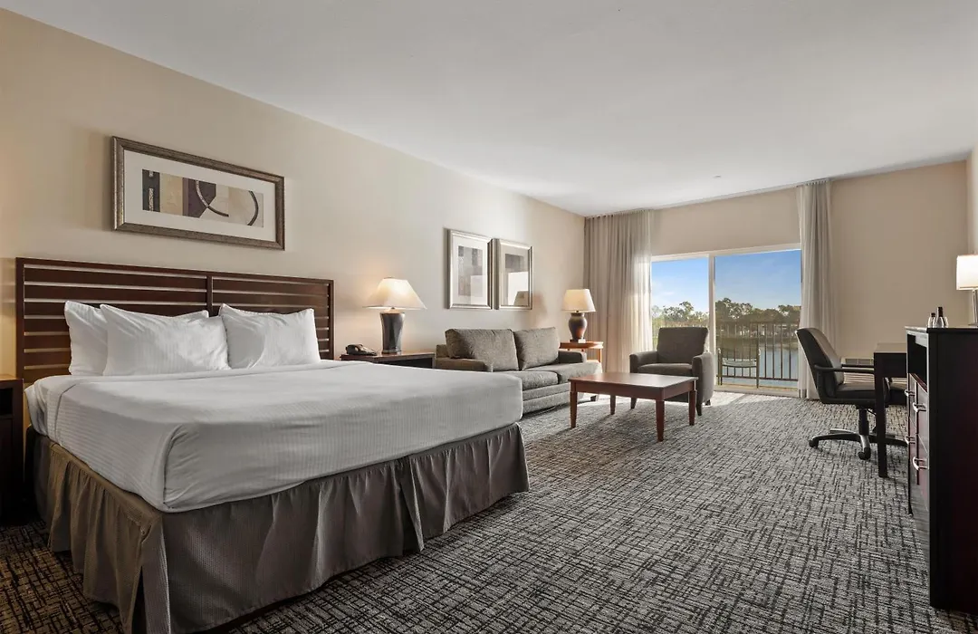 Best Western Plus Bayside Hotel-1