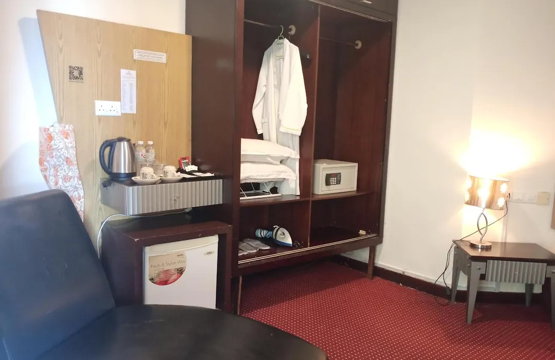 Shervinton Executive Boutique Hotel-1