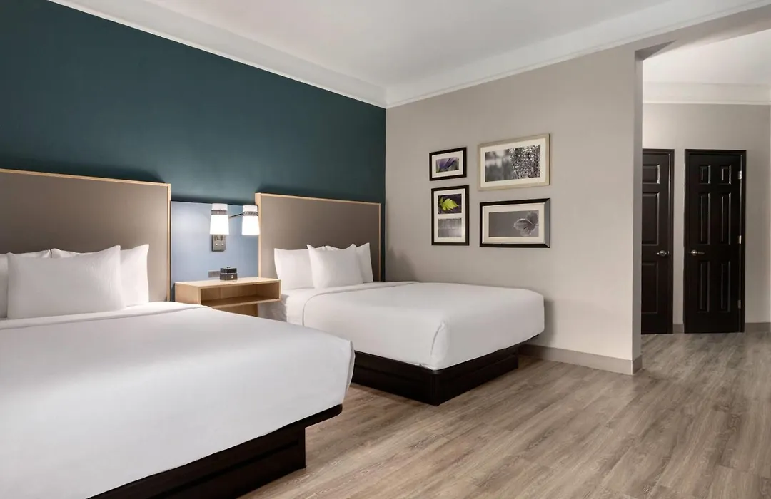 La Quinta By Wyndham Dallas Arlington South-1
