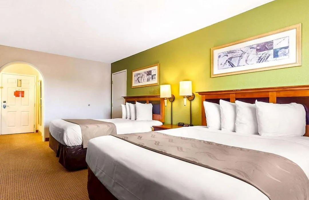 Auburn House Hotel-1