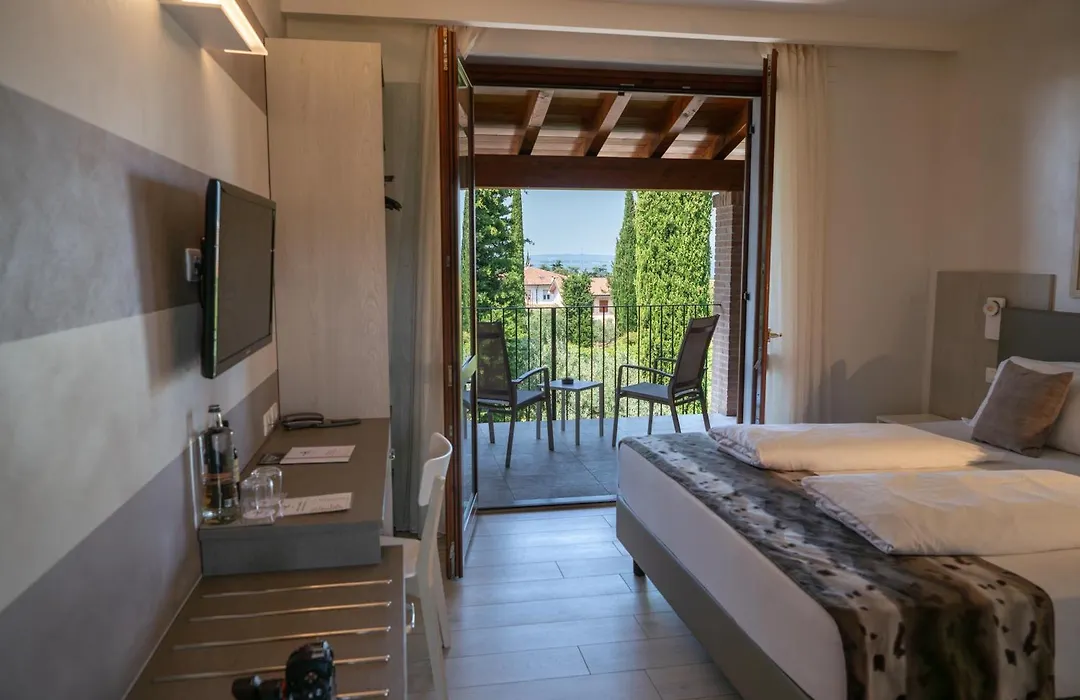 Hotel Relais Agli Olivi-1