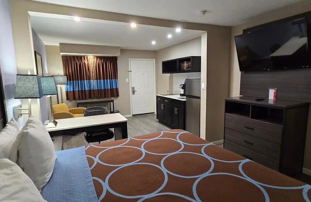 Super 8 By Wyndham Corpus Christi Northwest-1