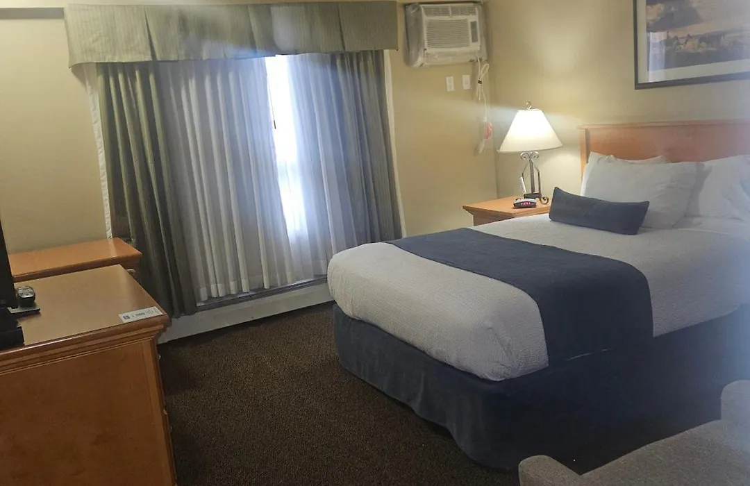 Travelodge By Wyndham Edson-1